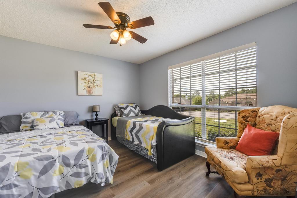 NORTHVIEW ESTATES 7TH ADDN - Residential Lease