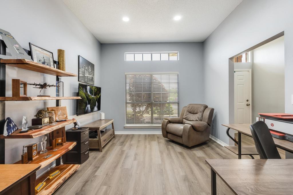 NORTHVIEW ESTATES 7TH ADDN - Residential Lease