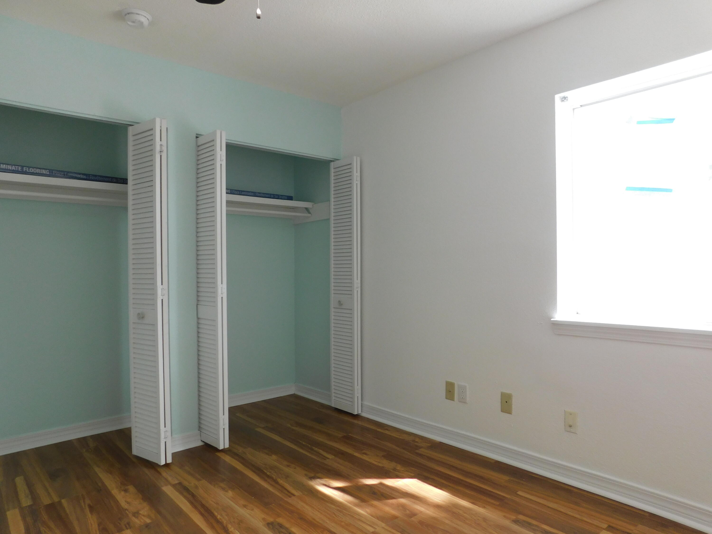 FINISTERRA CONDO - Residential