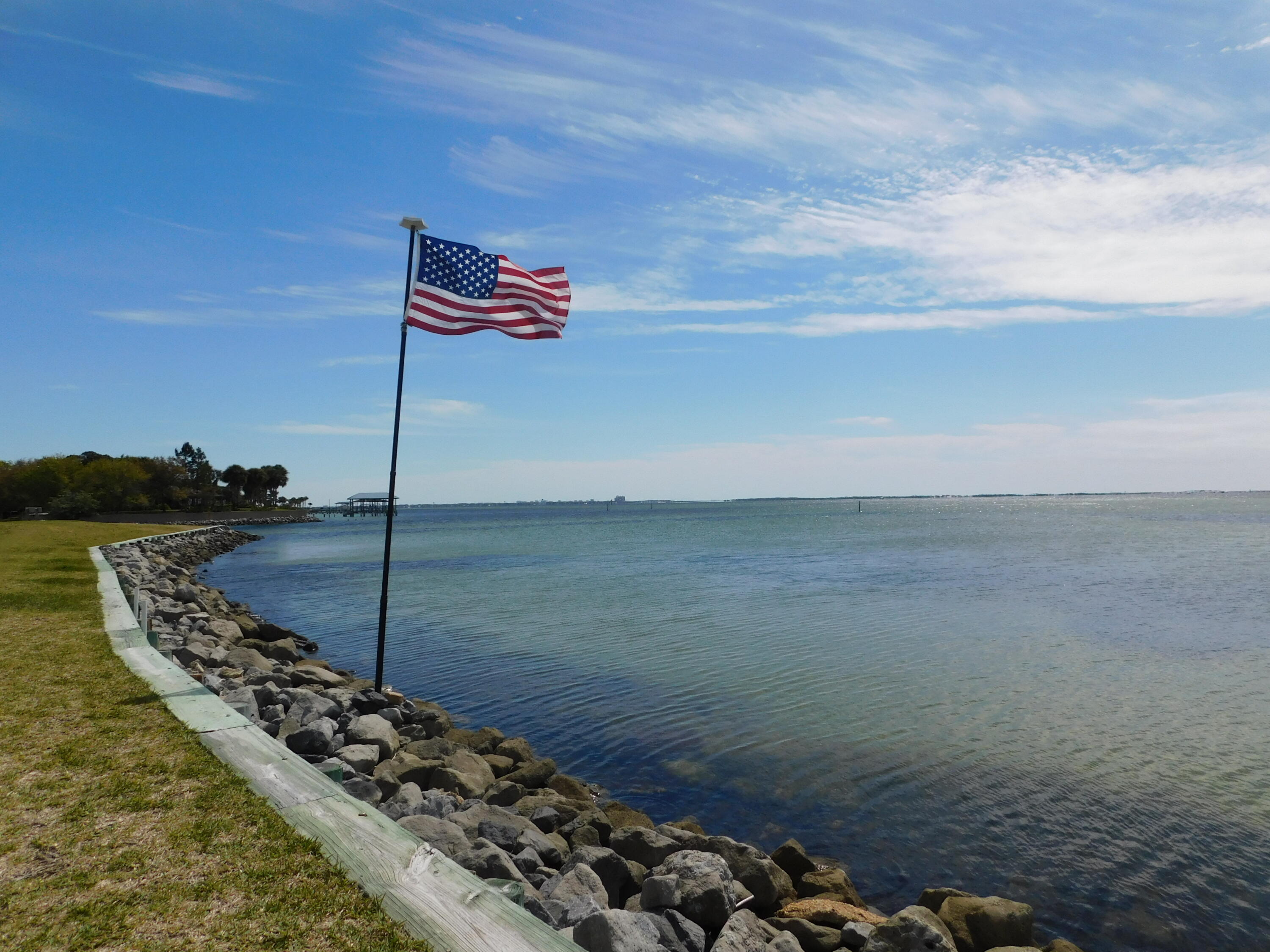 FINISTERRA CONDO - Residential