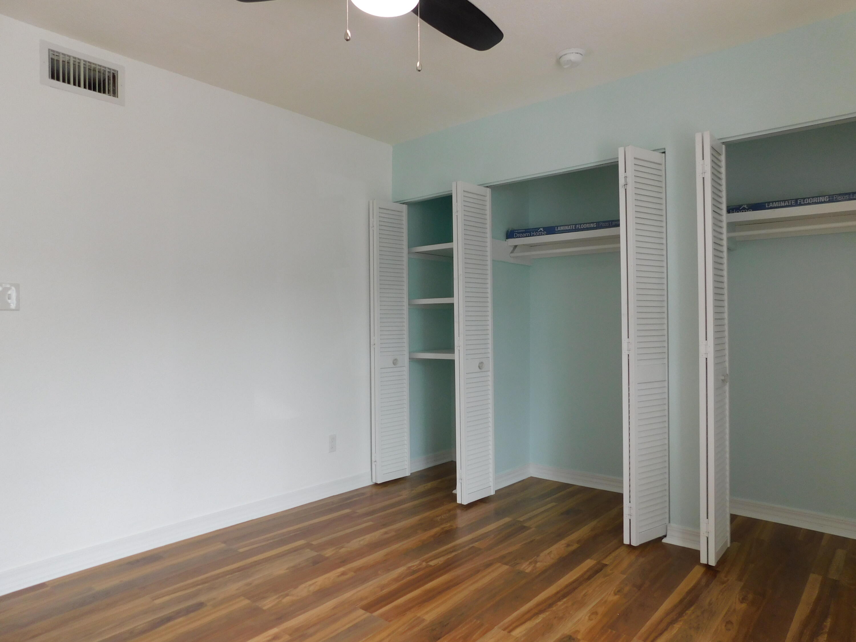 FINISTERRA CONDO - Residential