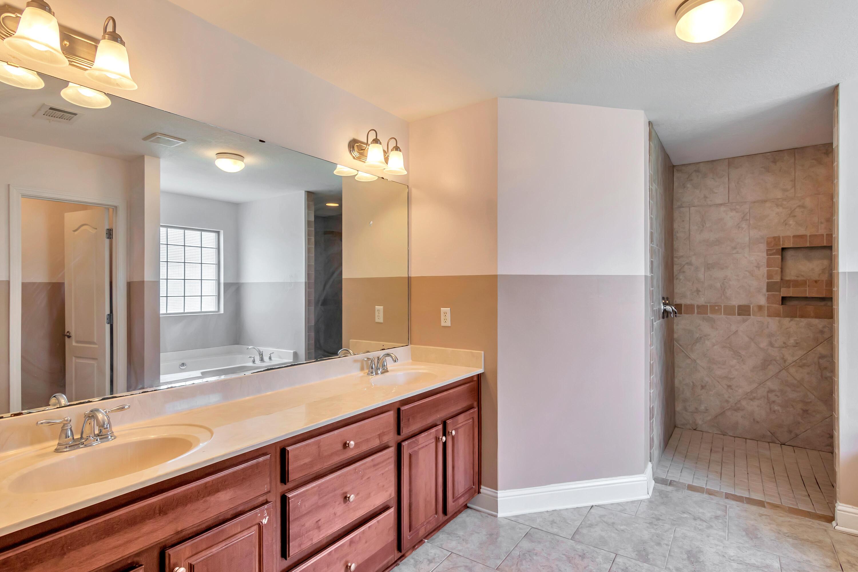 BROOKE ESTATES PH III - Residential