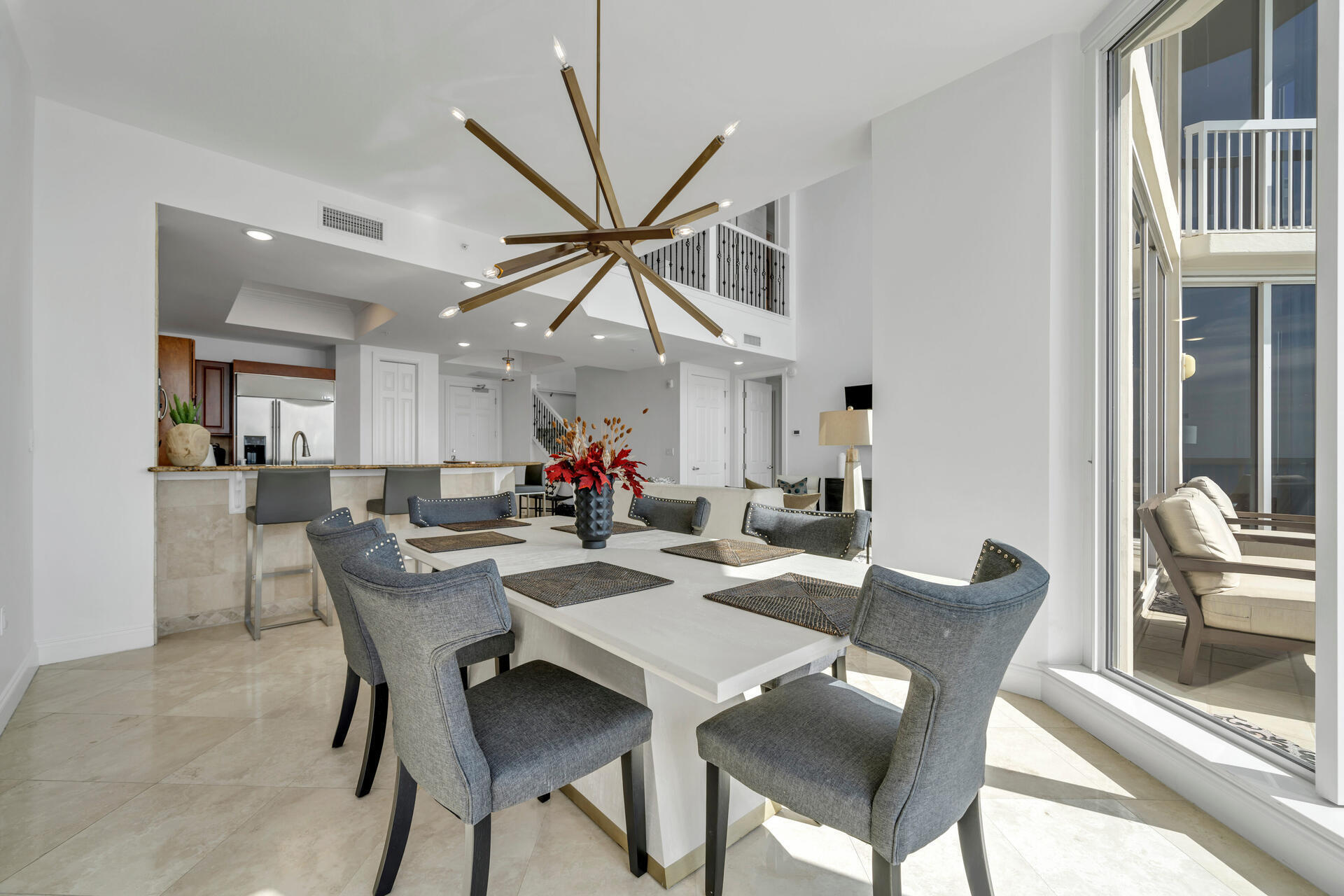 SILVER BEACH TOWERS - Residential