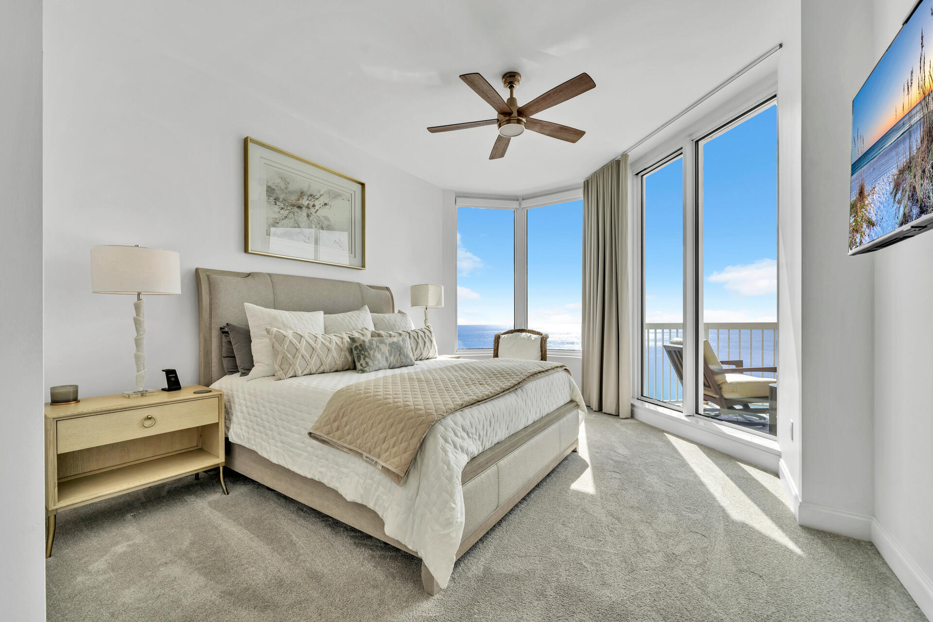 SILVER BEACH TOWERS - Residential
