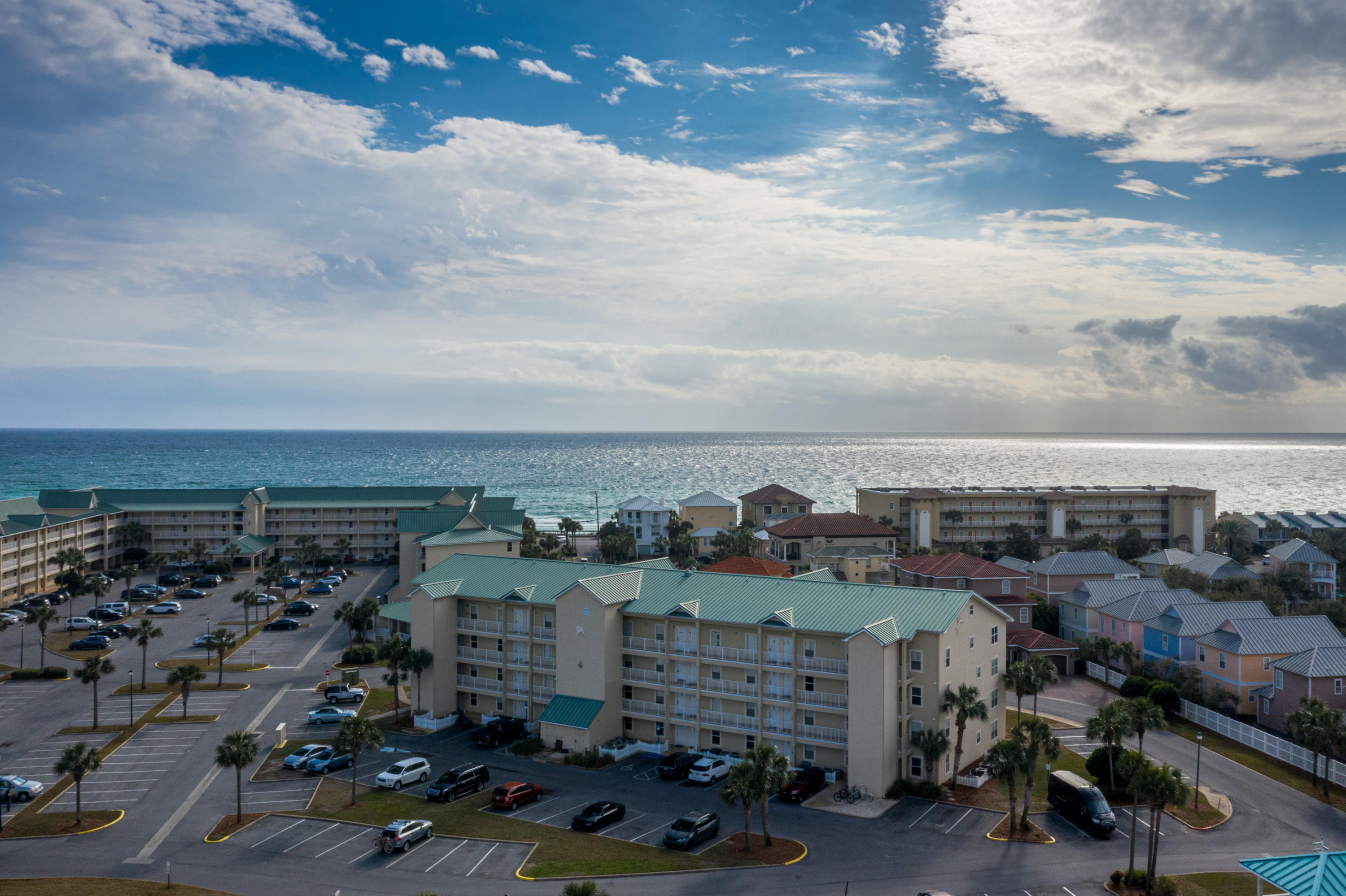 MARAVILLA CONDO 4 - Residential