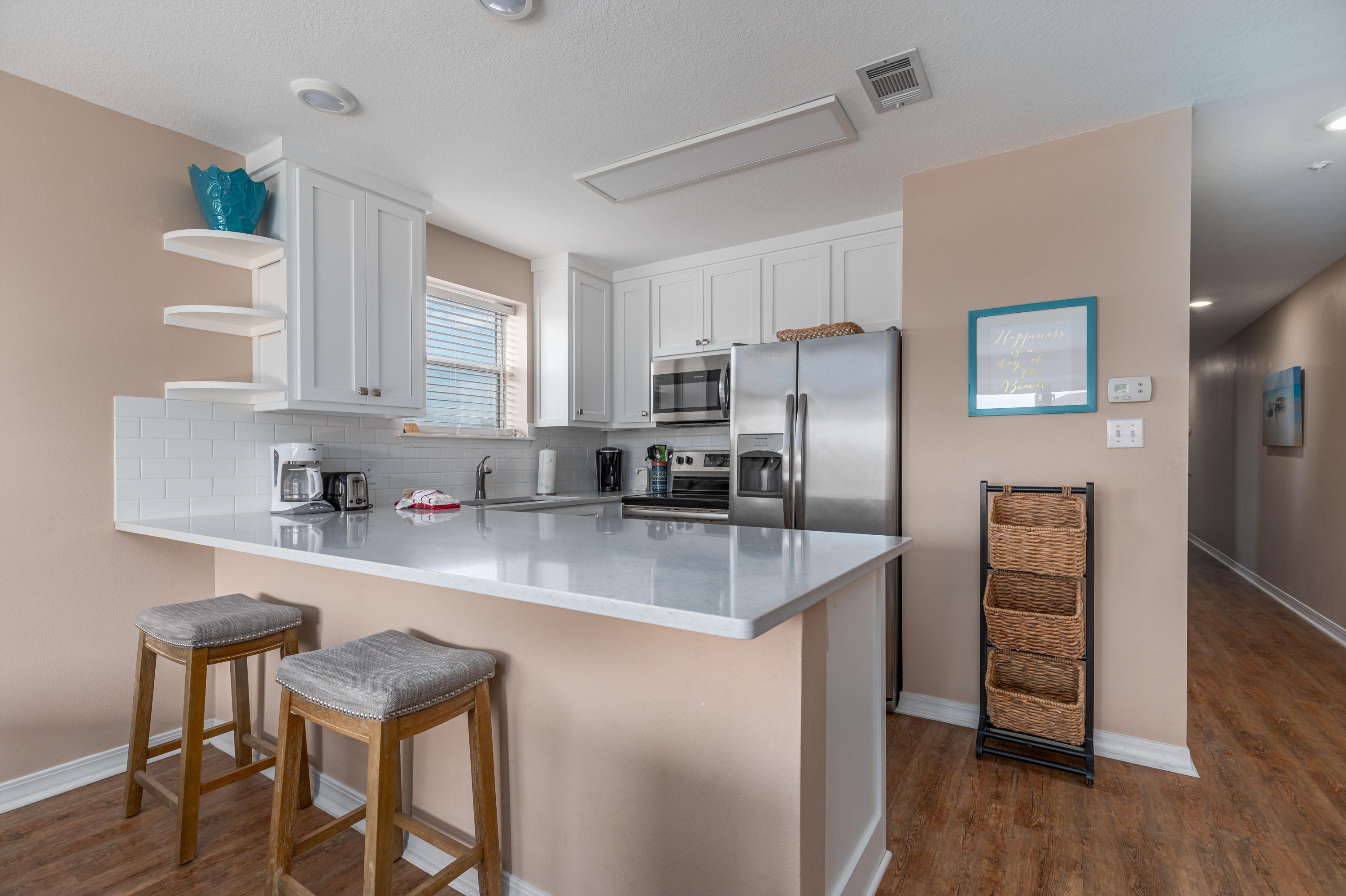 MARAVILLA CONDO 4 - Residential