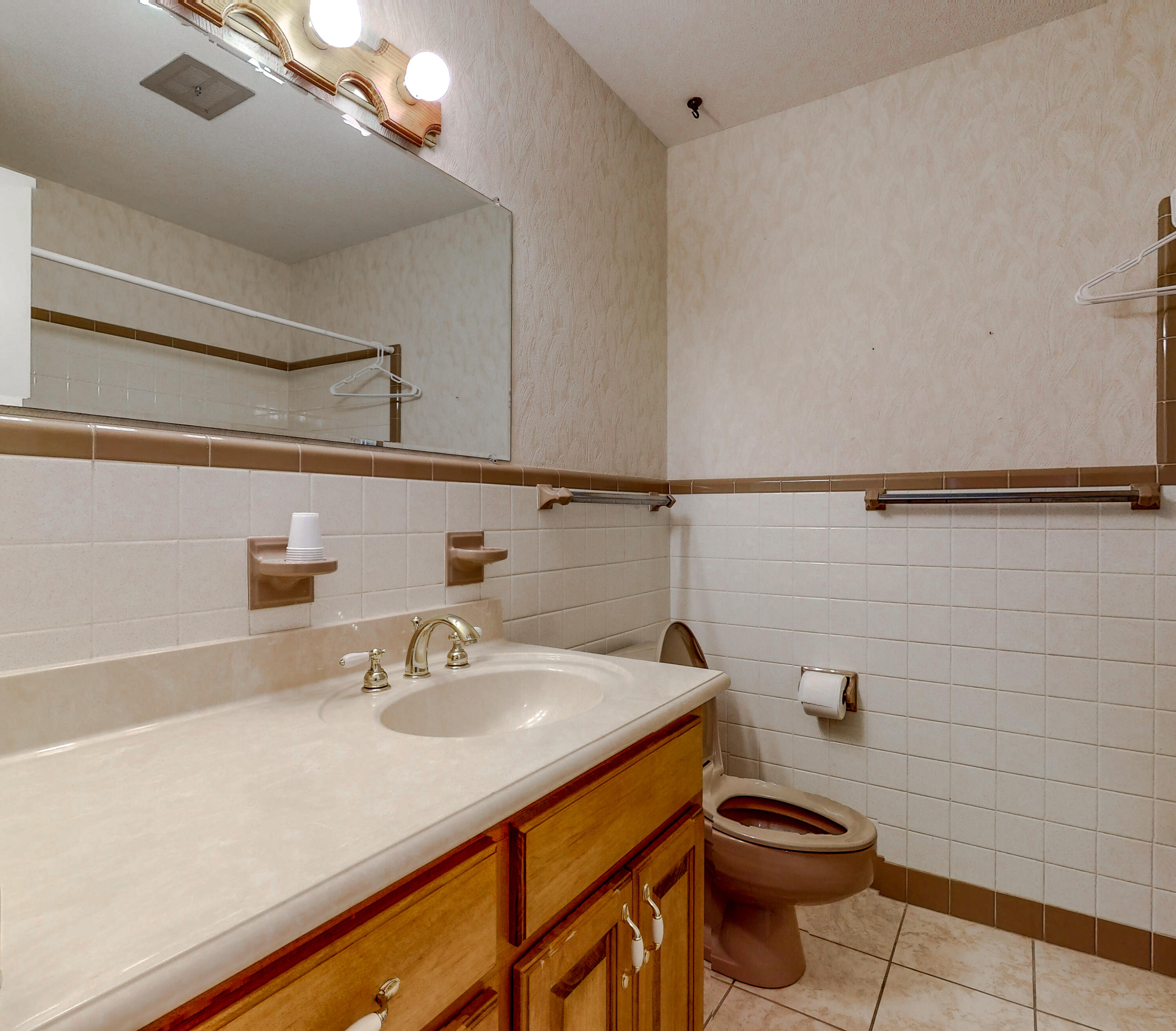 COLONY ESTATES 3RD ADDN - Residential