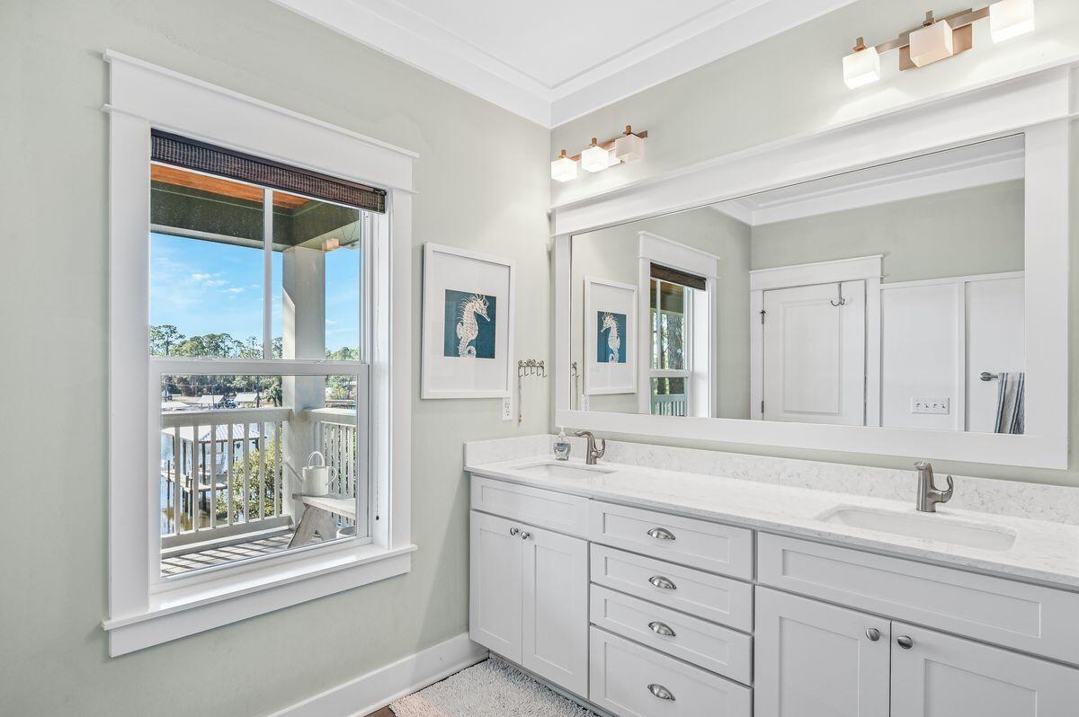 CESSNA LANDING - Residential