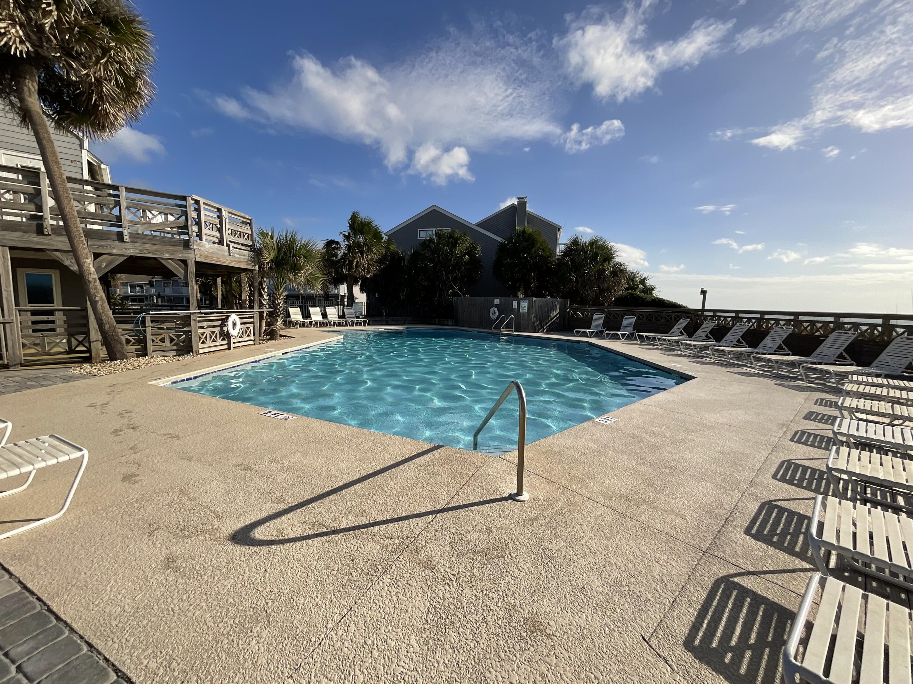 Barrier Dunes - Residential