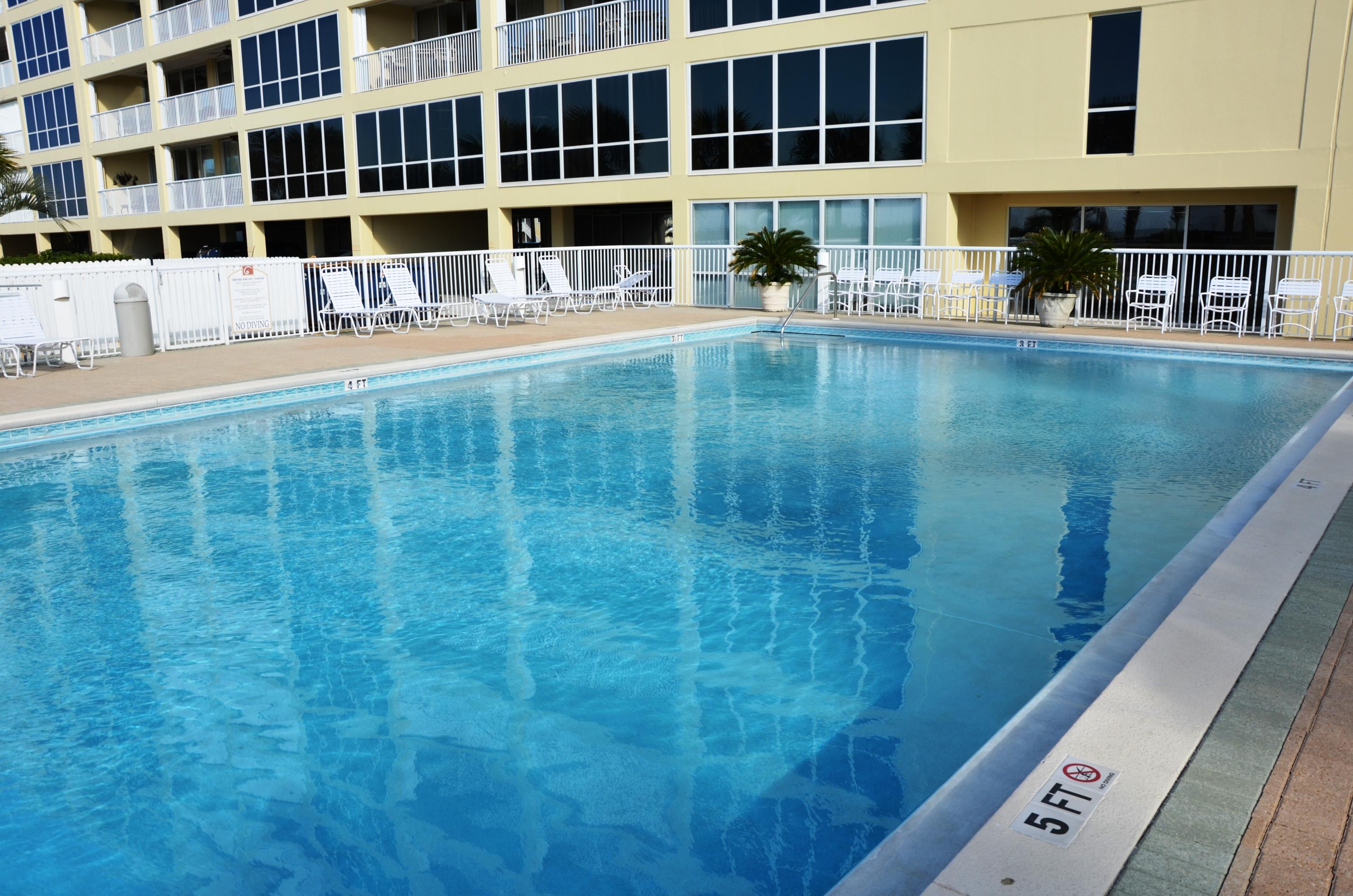 OCEANIA CONDO - Residential