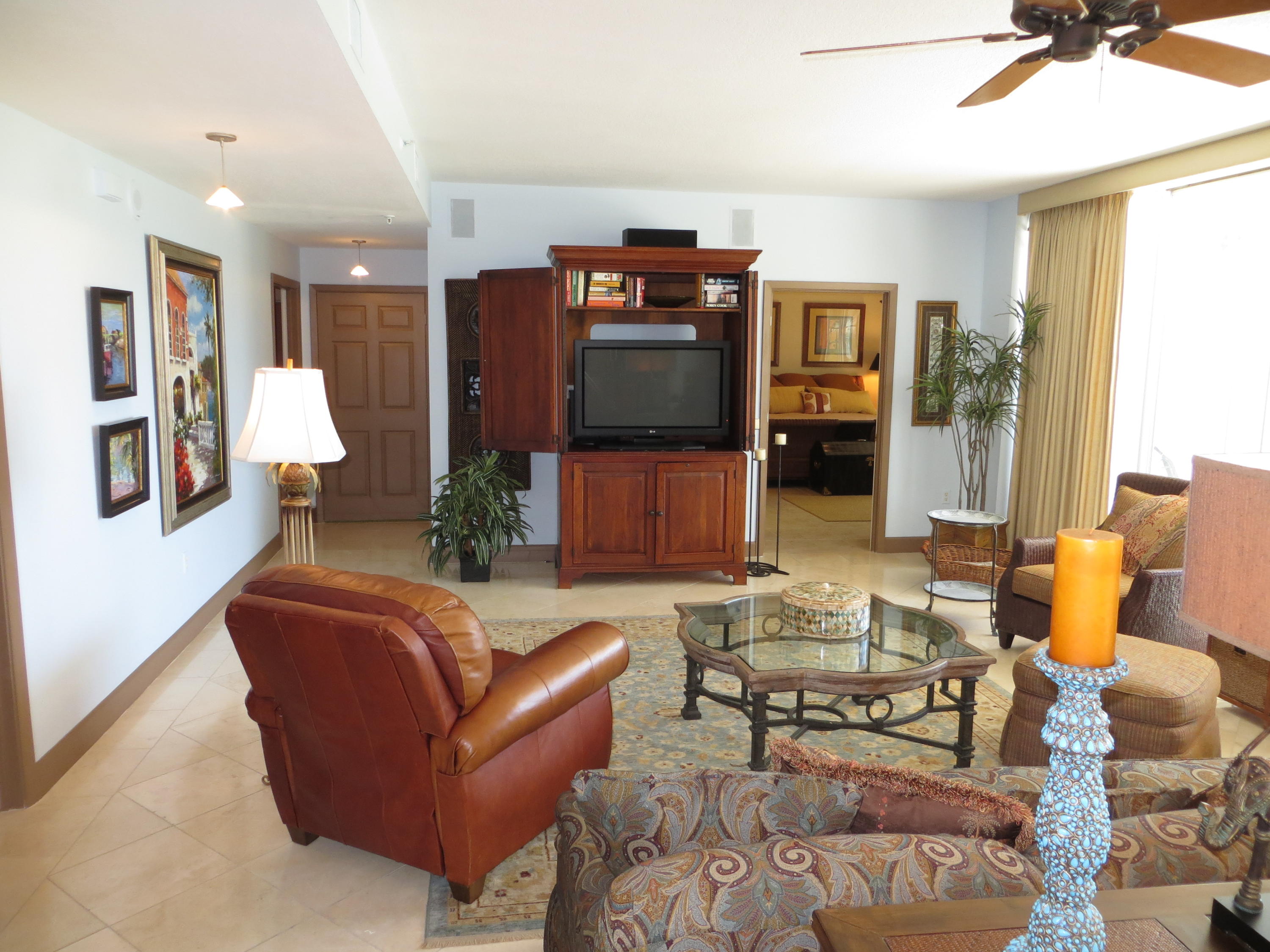 OCEANIA CONDO - Residential