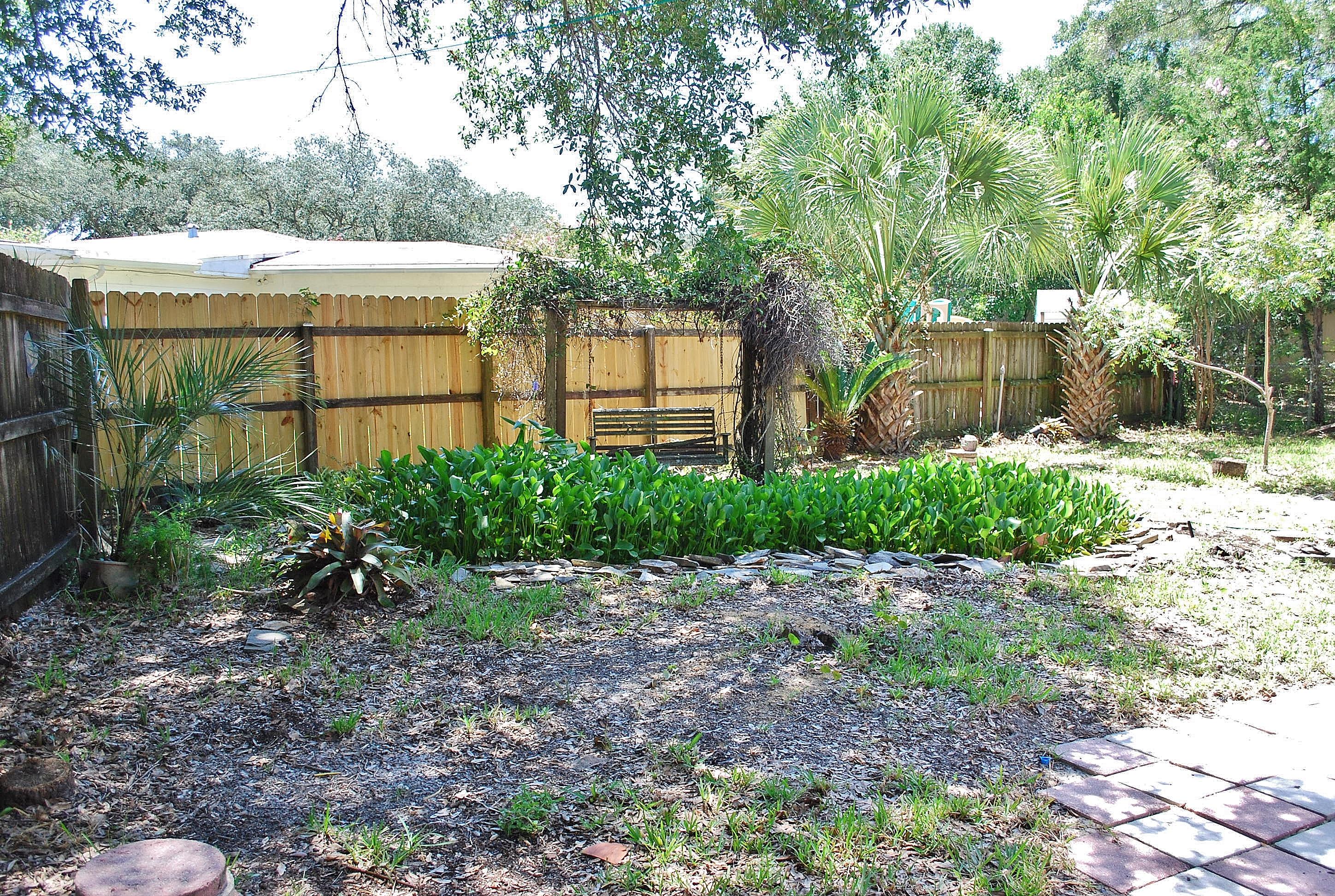 Elliotts Point 7th Addn - Residential