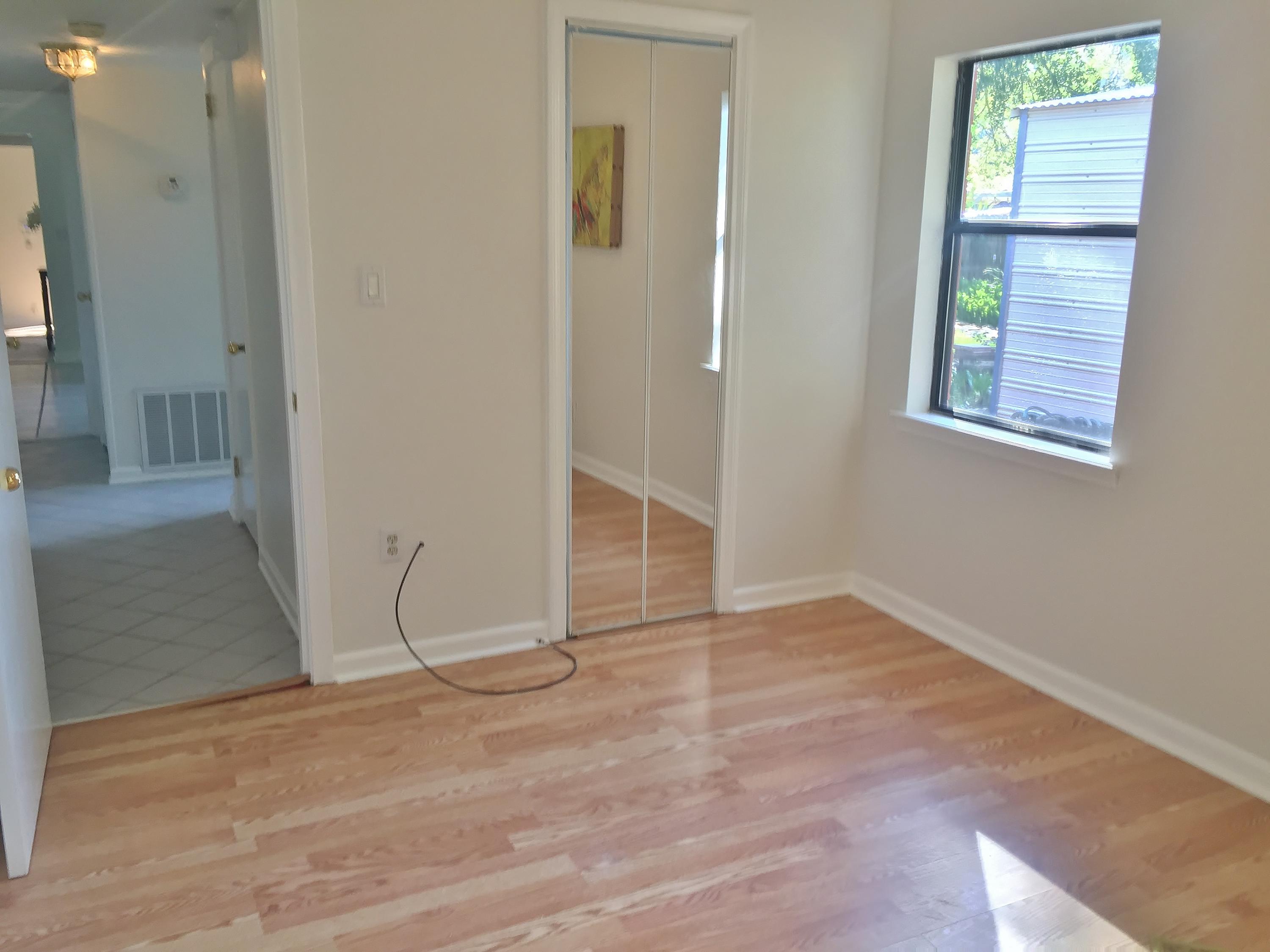 Elliotts Point 7th Addn - Residential