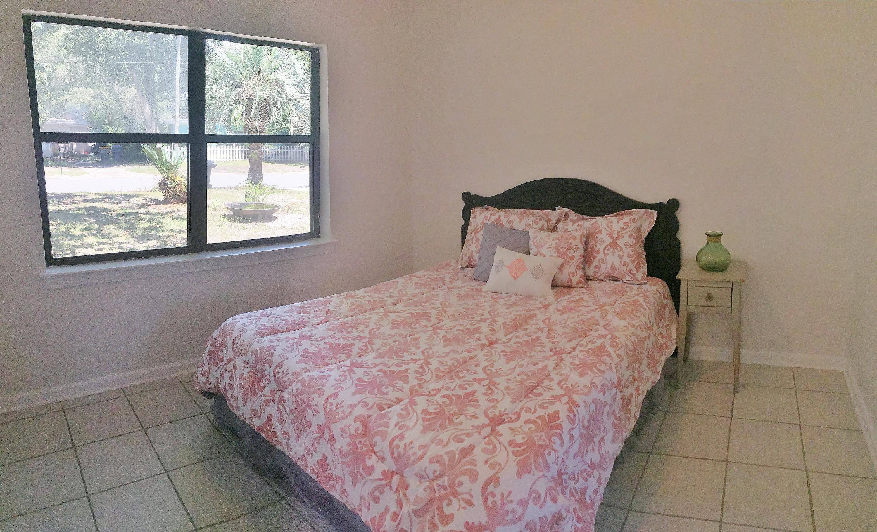 Elliotts Point 7th Addn - Residential