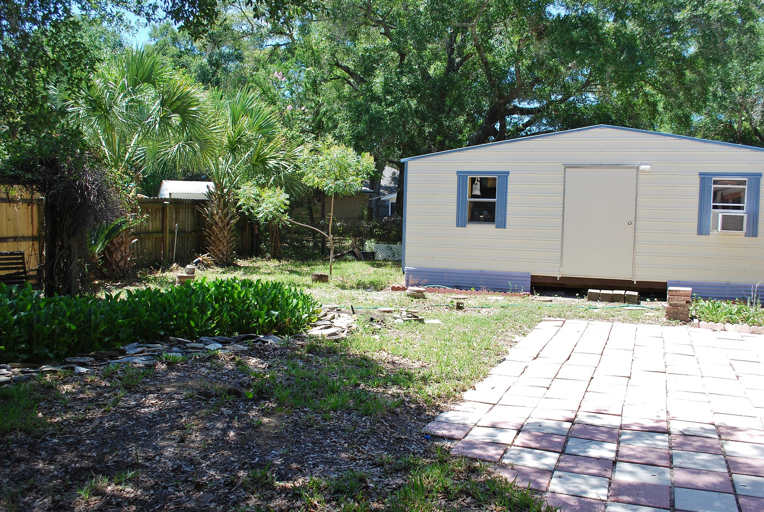 Elliotts Point 7th Addn - Residential