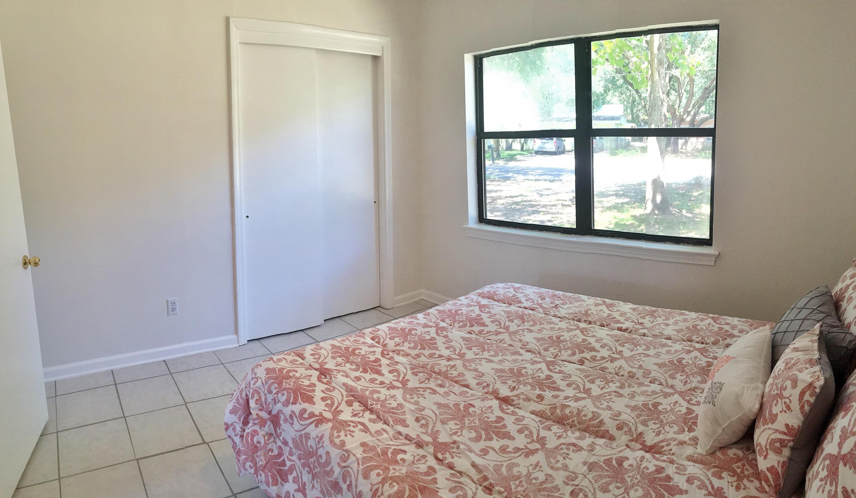 Elliotts Point 7th Addn - Residential