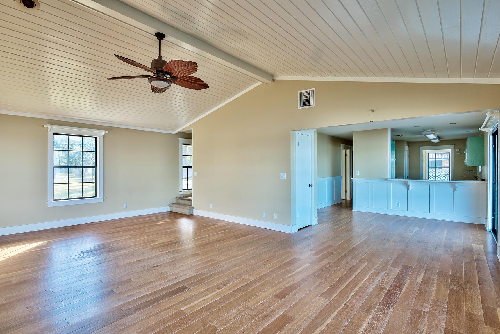 BAY GROVE - Residential