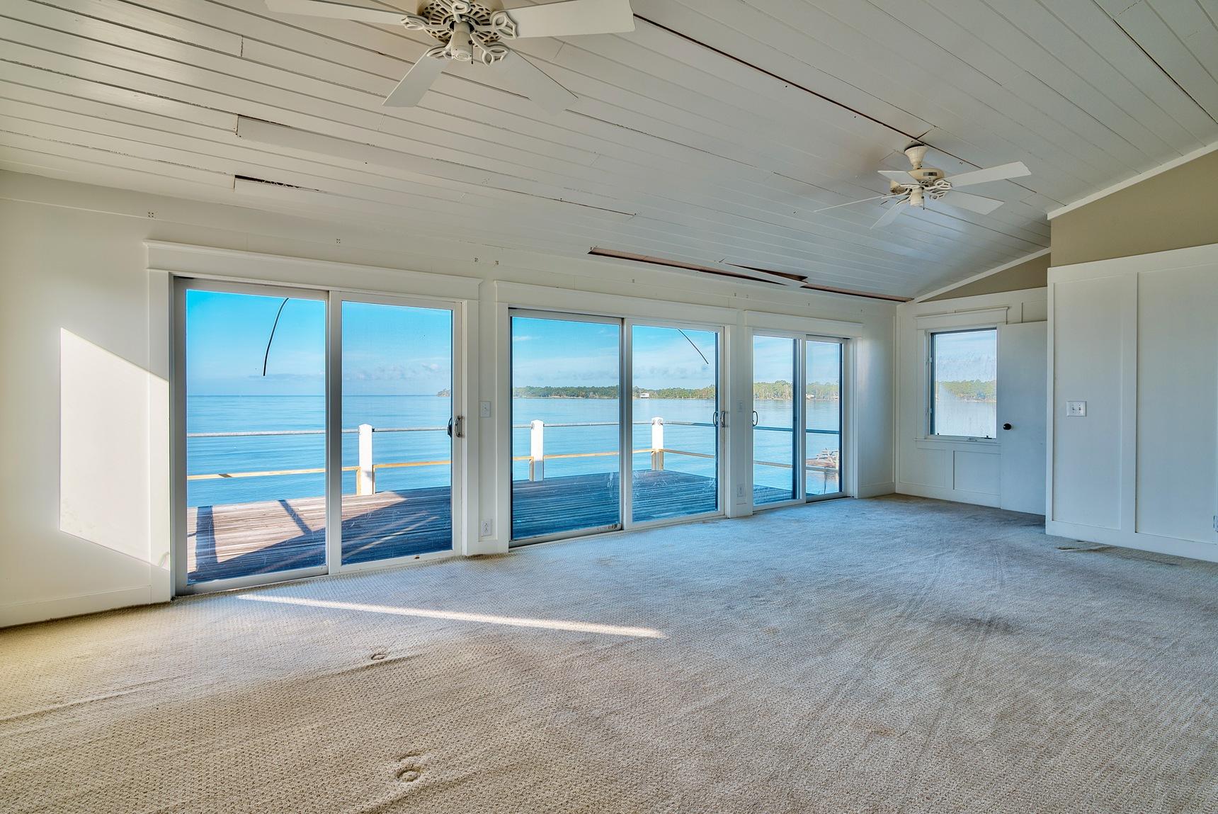 BAY GROVE - Residential