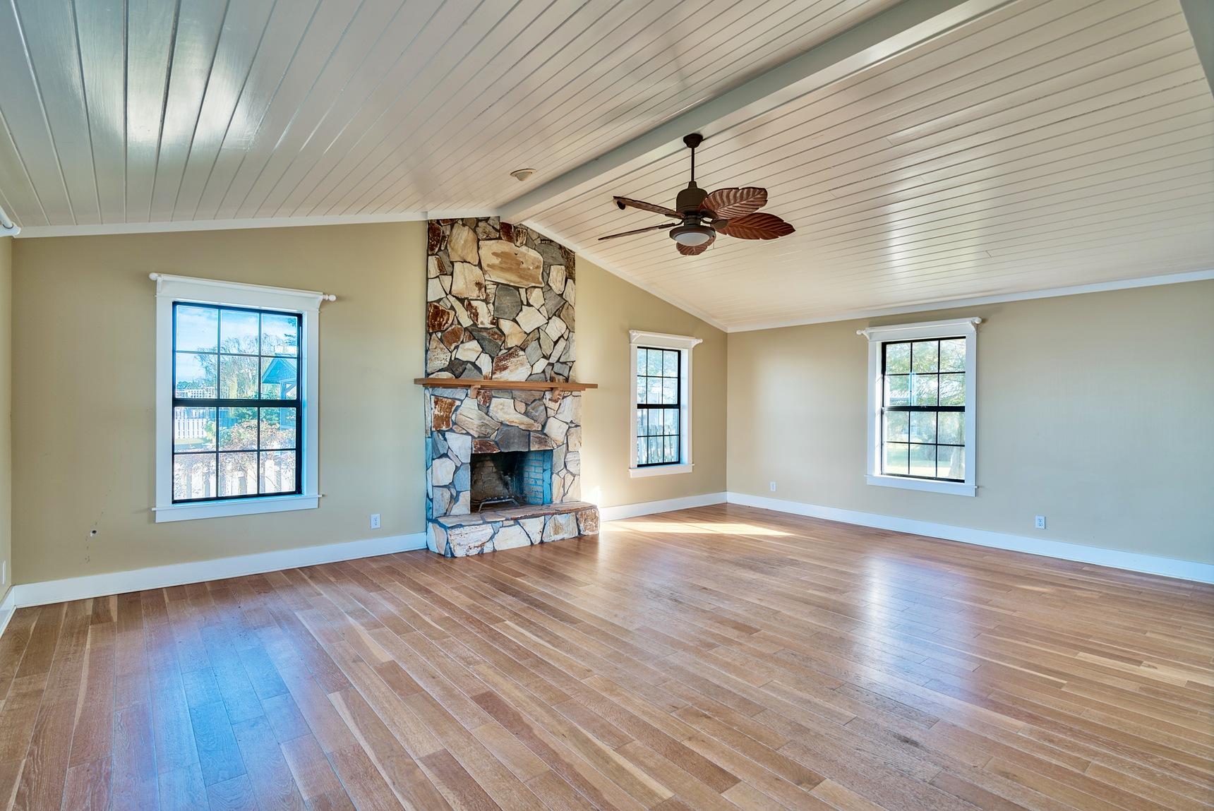 BAY GROVE - Residential