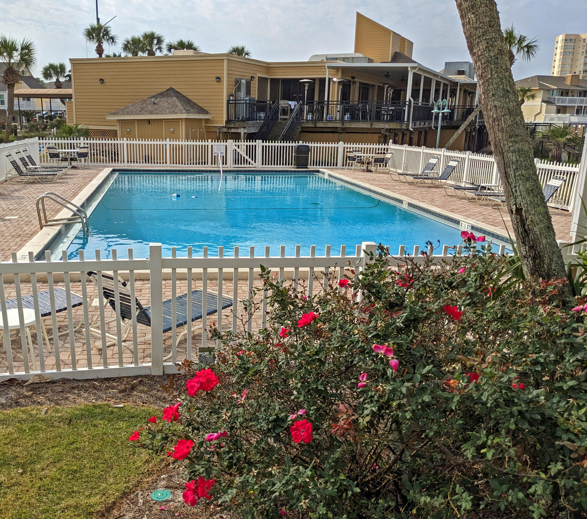 SANDPIPER COVE PH 04 - Residential