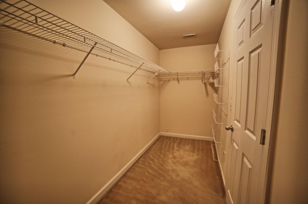 INDIAN LAKE - Residential Lease