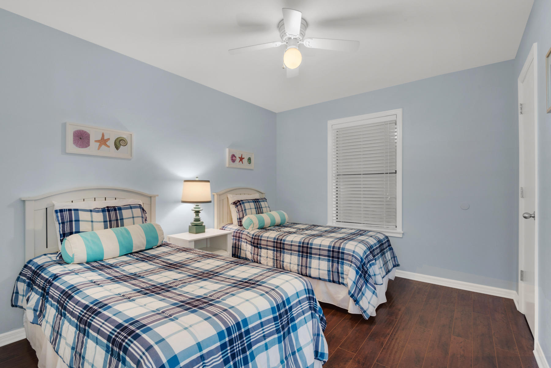 BEACHWOOD VILLAS CONDO PH 2 - Residential