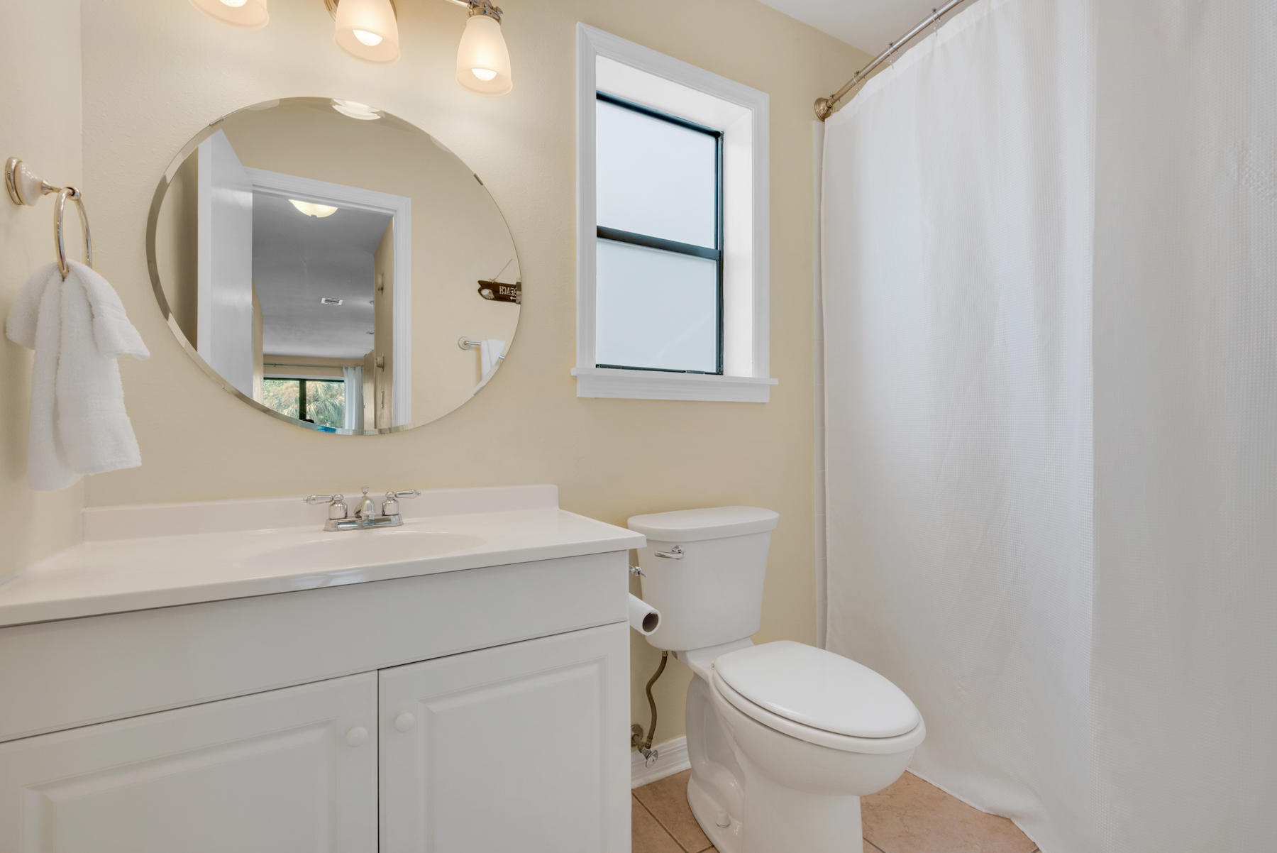 BEACHWOOD VILLAS CONDO PH 2 - Residential