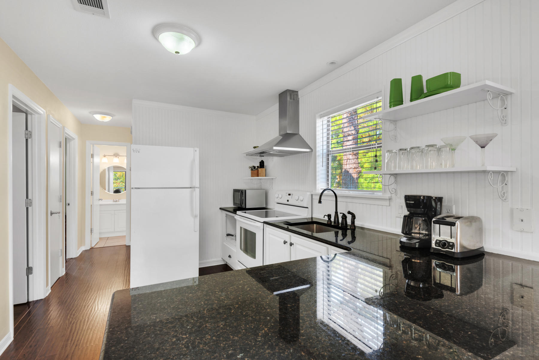 BEACHWOOD VILLAS CONDO PH 2 - Residential