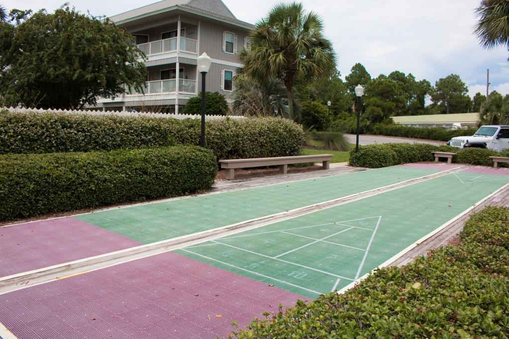 BEACHWOOD VILLAS CONDO PH 2 - Residential