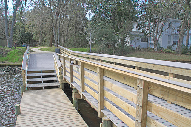 MAGNOLIA BEACH - Residential