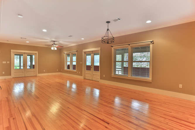 MAGNOLIA BEACH - Residential