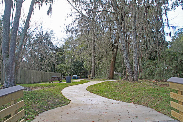 MAGNOLIA BEACH - Residential