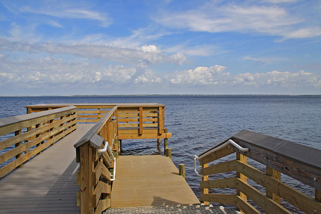 MAGNOLIA BEACH - Residential