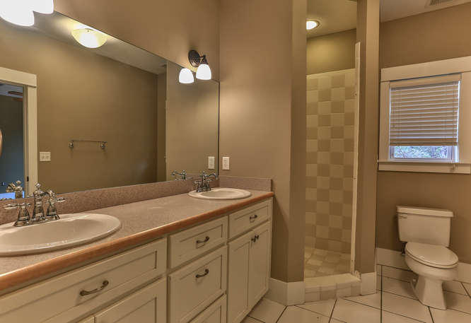 MAGNOLIA BEACH - Residential