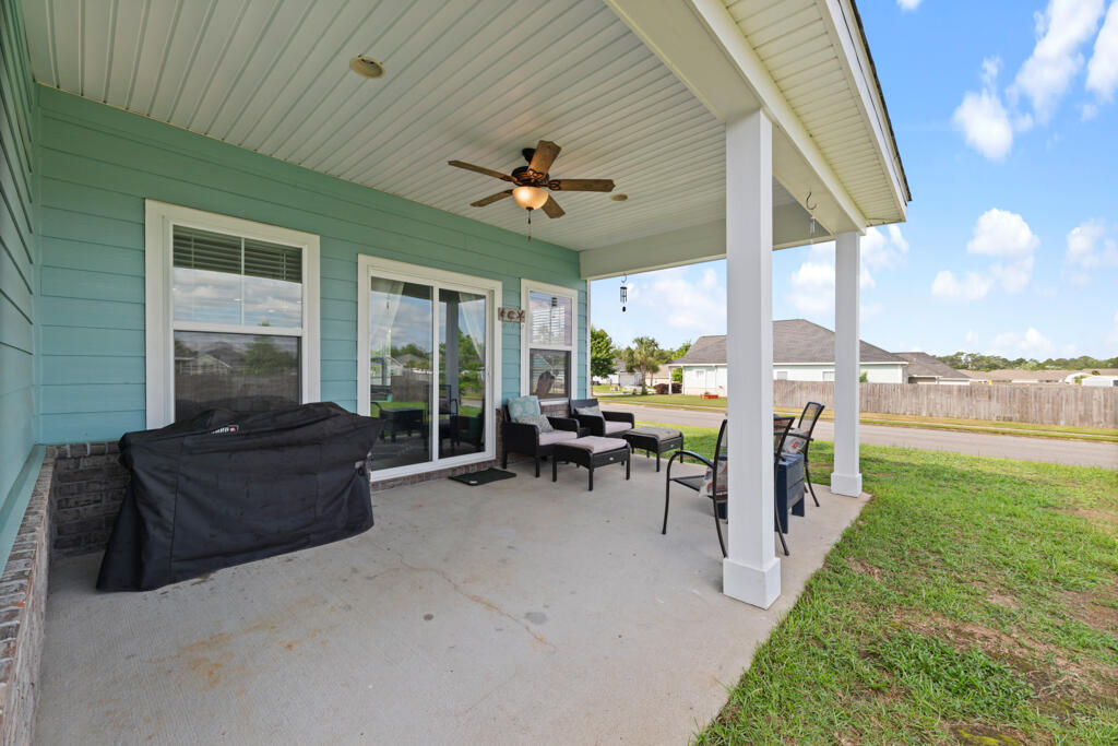 CROSS CREEK SHORES - Residential Lease