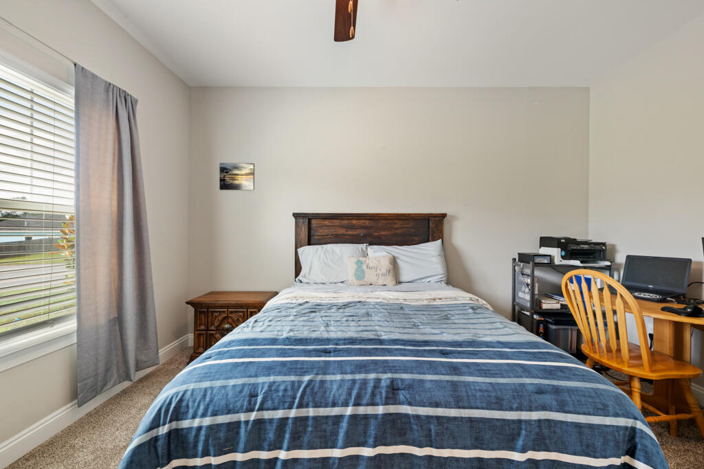CROSS CREEK SHORES - Residential Lease