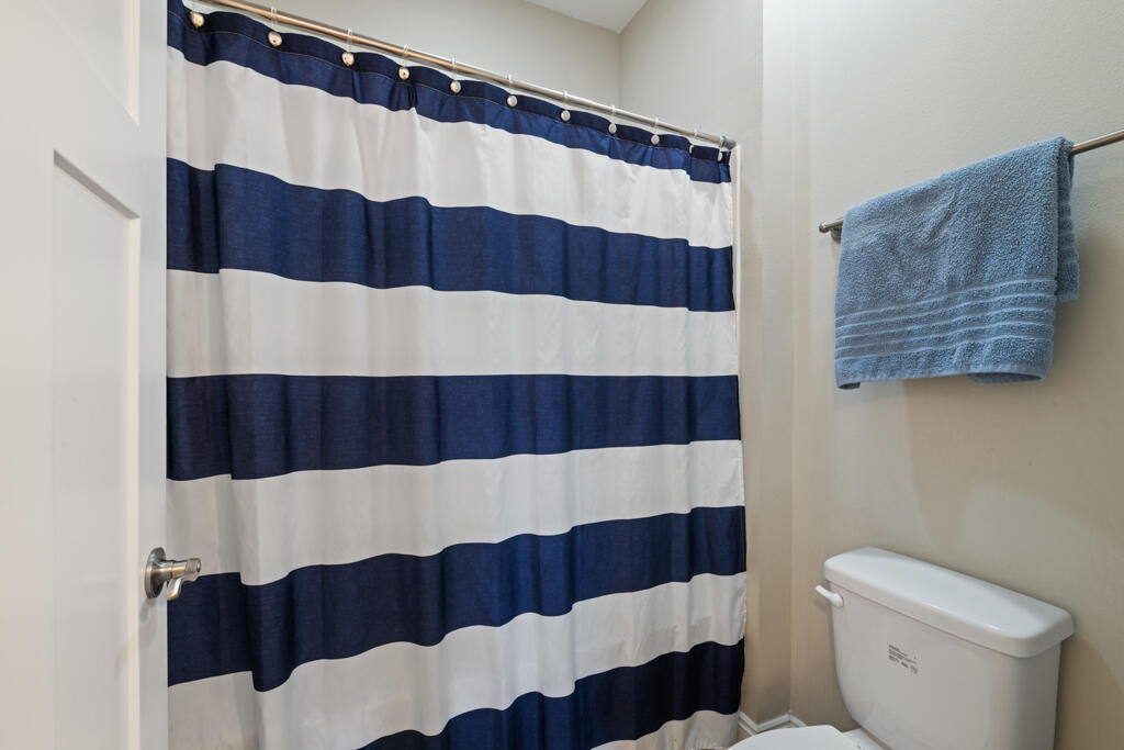 CROSS CREEK SHORES - Residential Lease