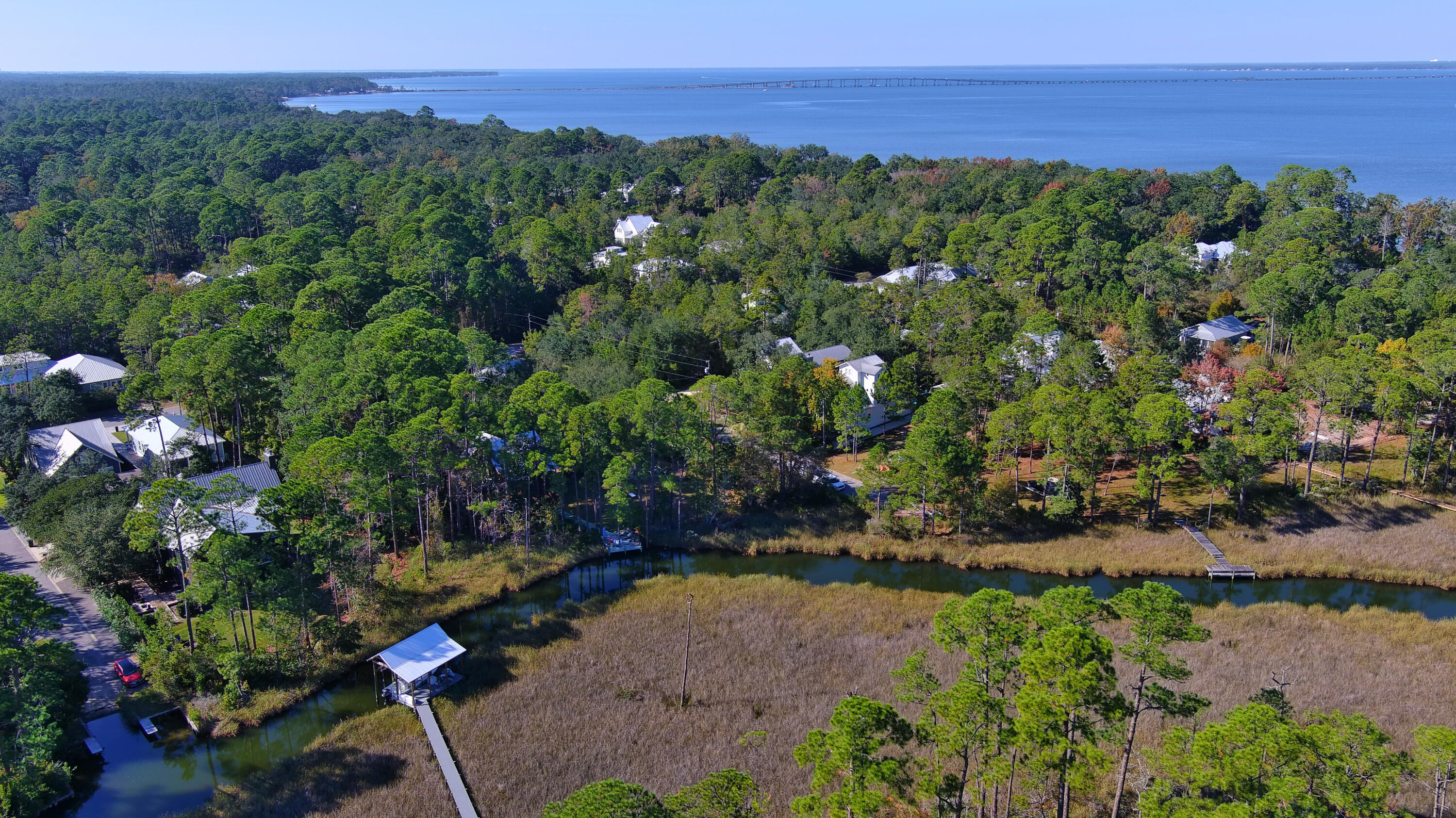 GRAYTON BAYOU - Land