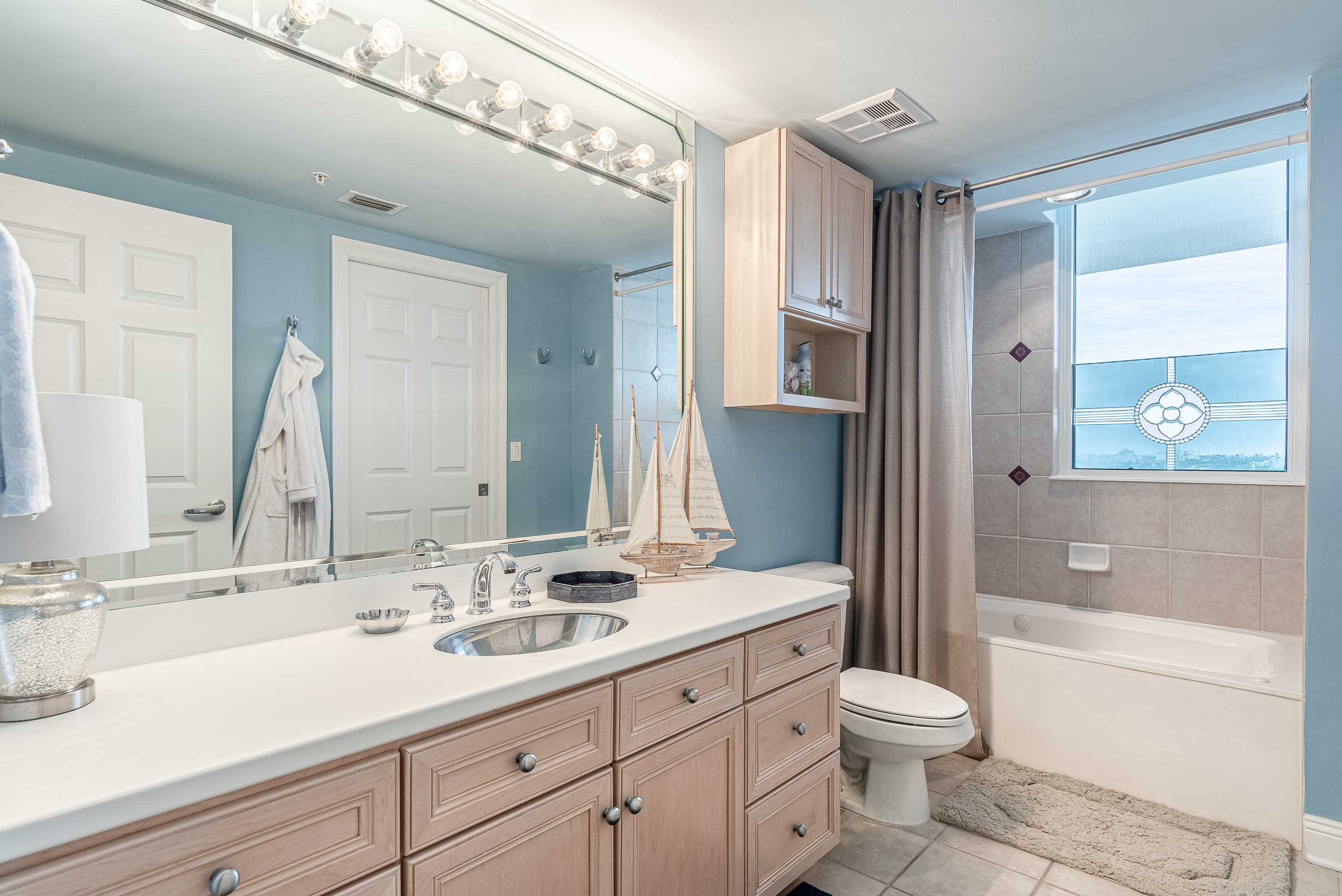 ONE BEACH CLUB DRIVE - Residential