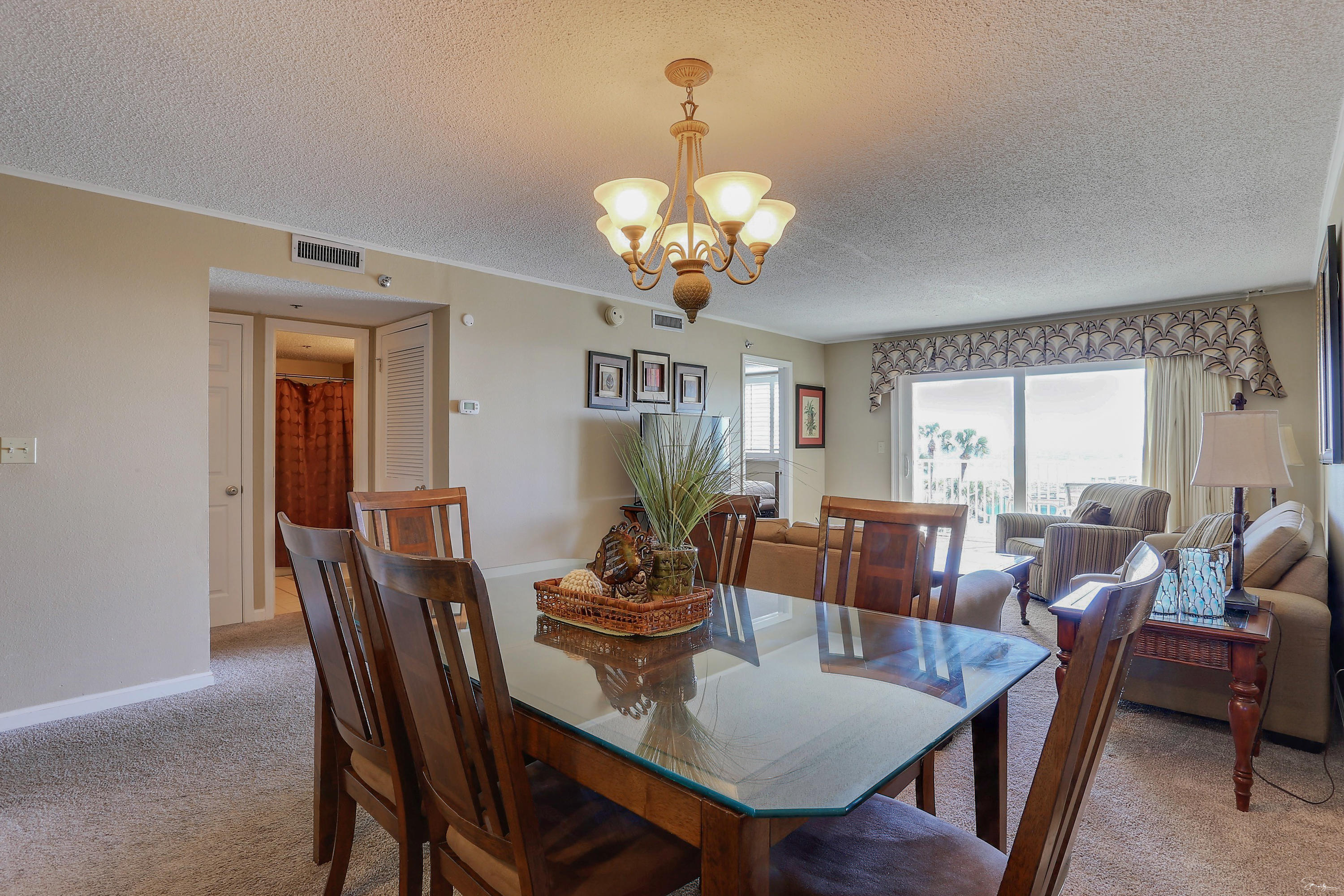 ISLANDER CONDO - Residential