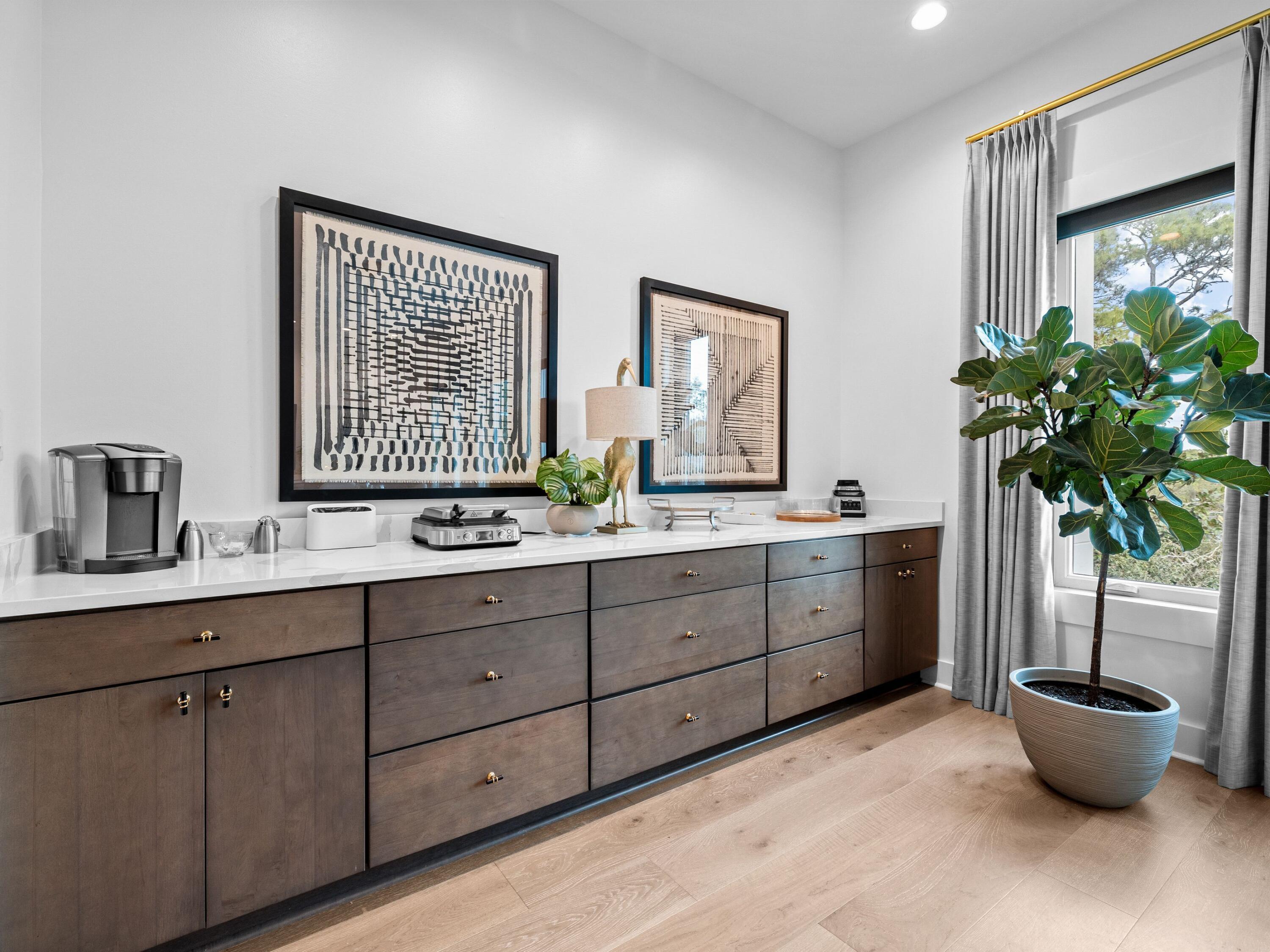 BEACH HIGHLANDS - Residential