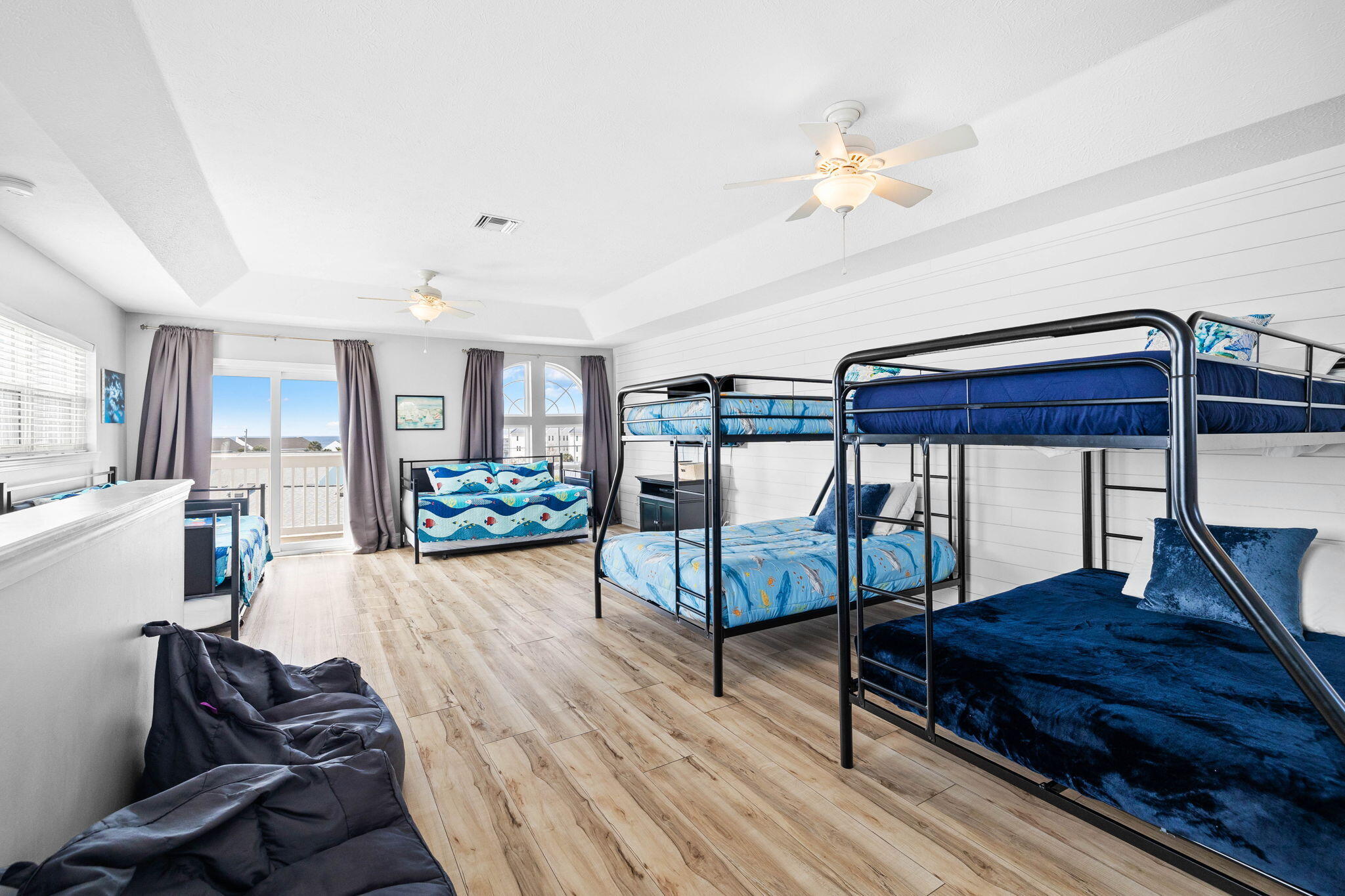 The Palms - Residential