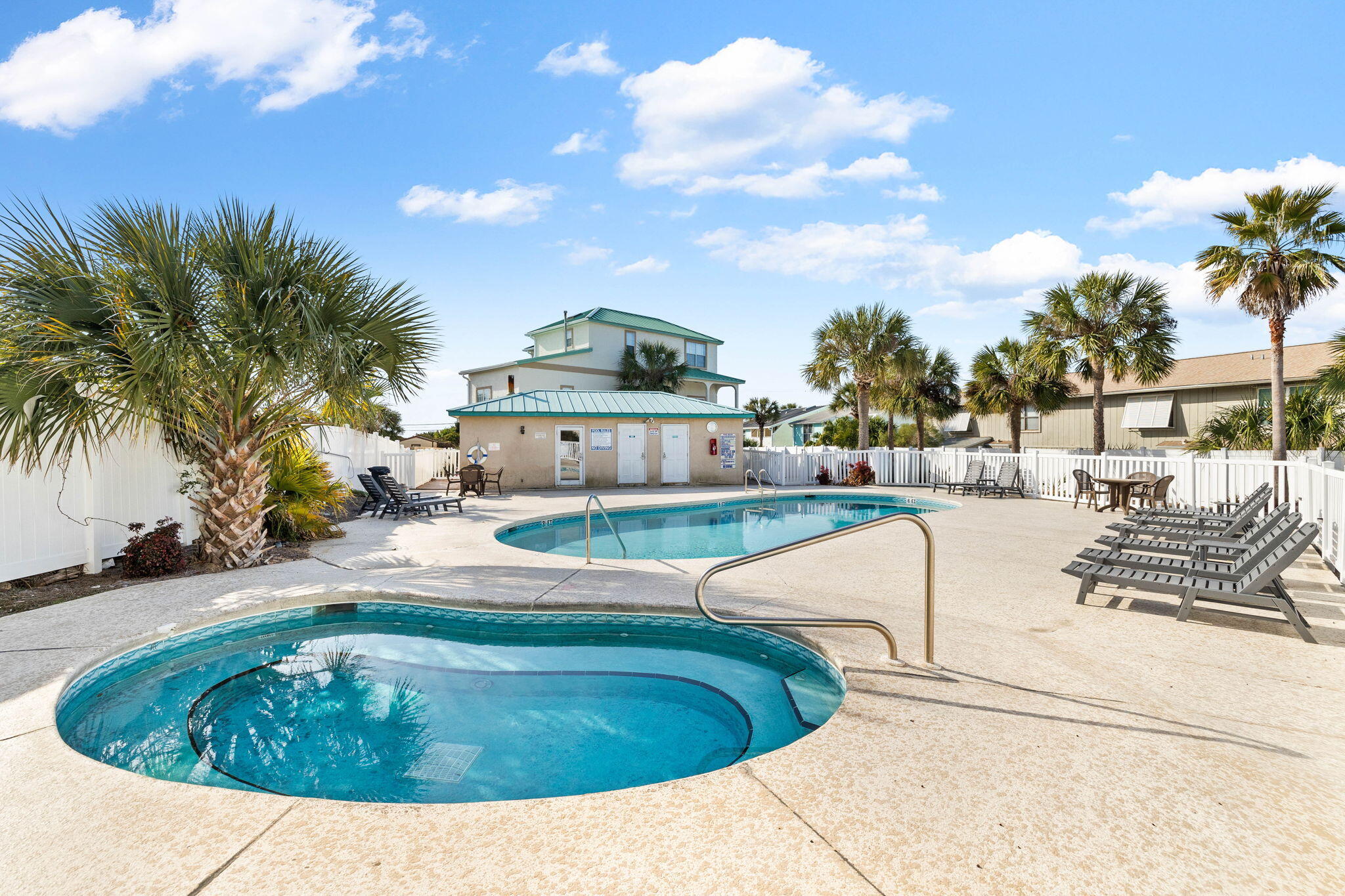 The Palms - Residential