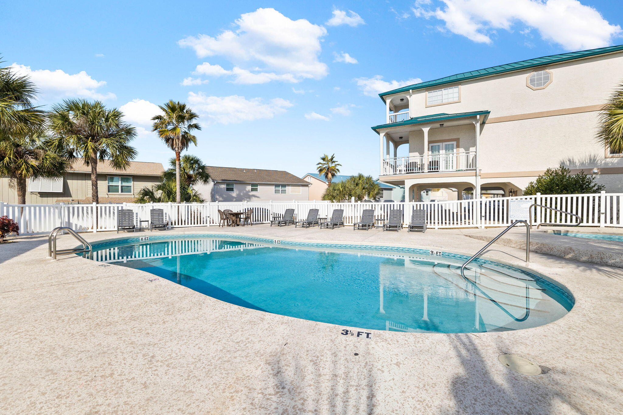 The Palms - Residential
