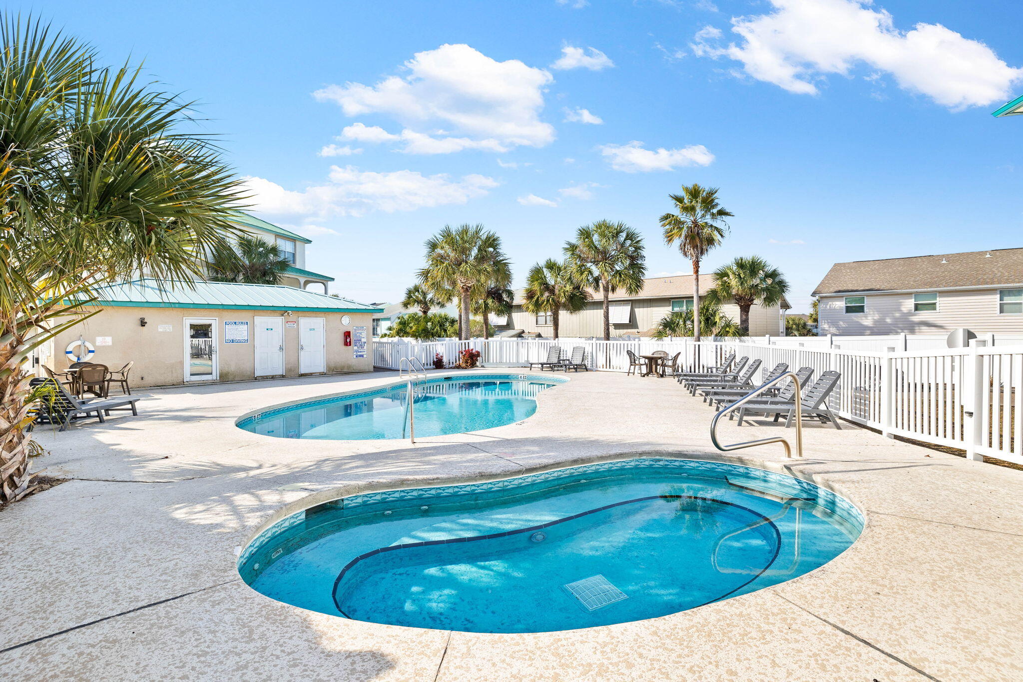The Palms - Residential