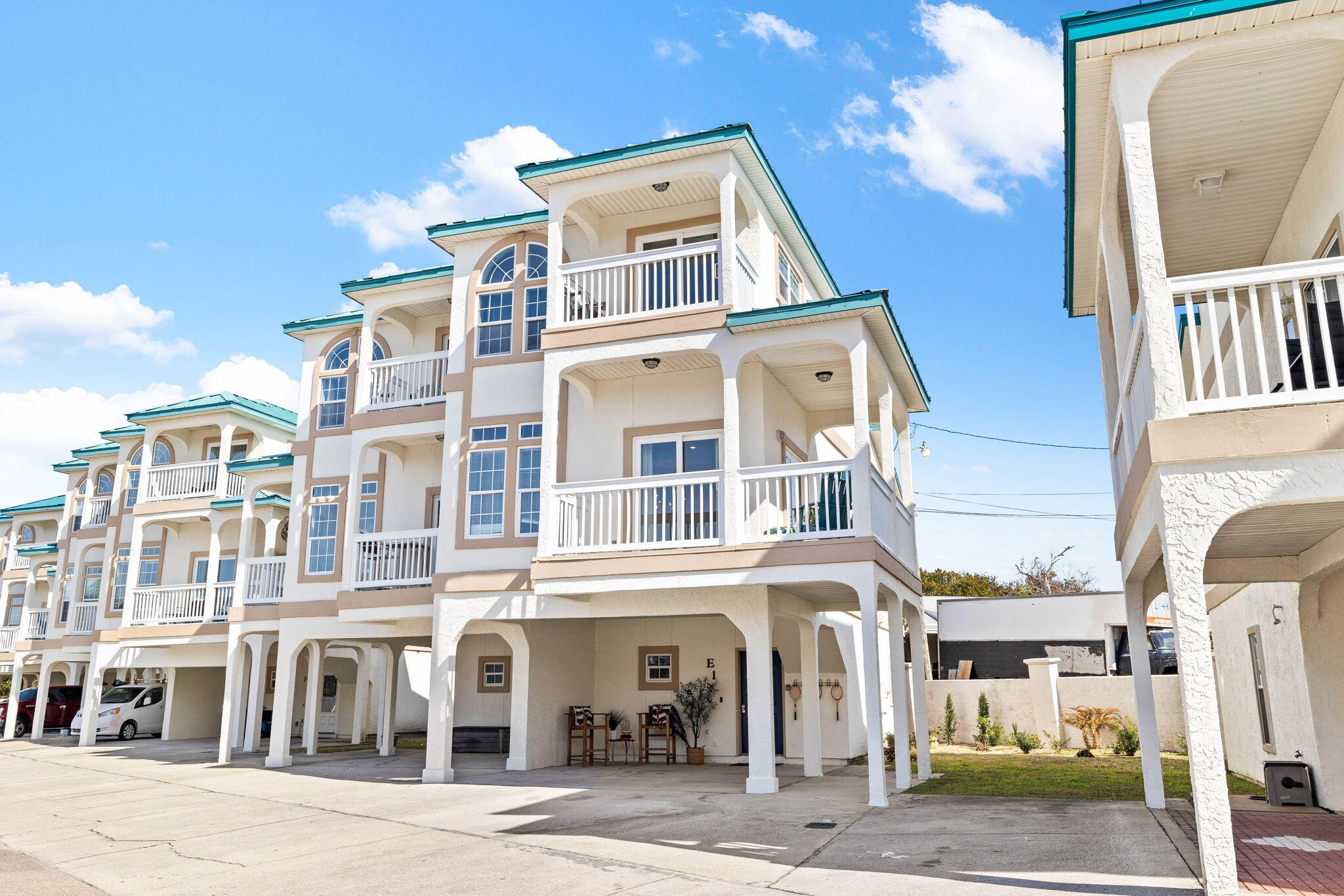 The Palms - Residential