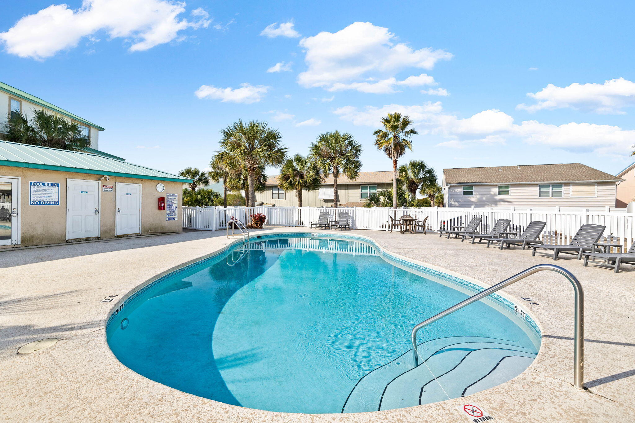 The Palms - Residential
