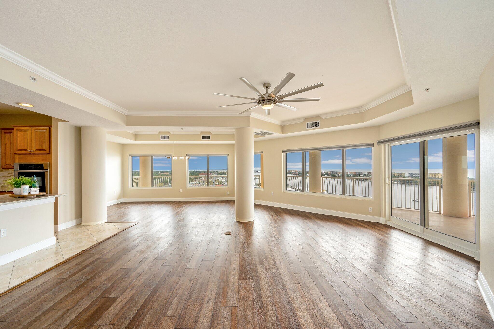 PRESIDIO YACHT CLUB - Residential