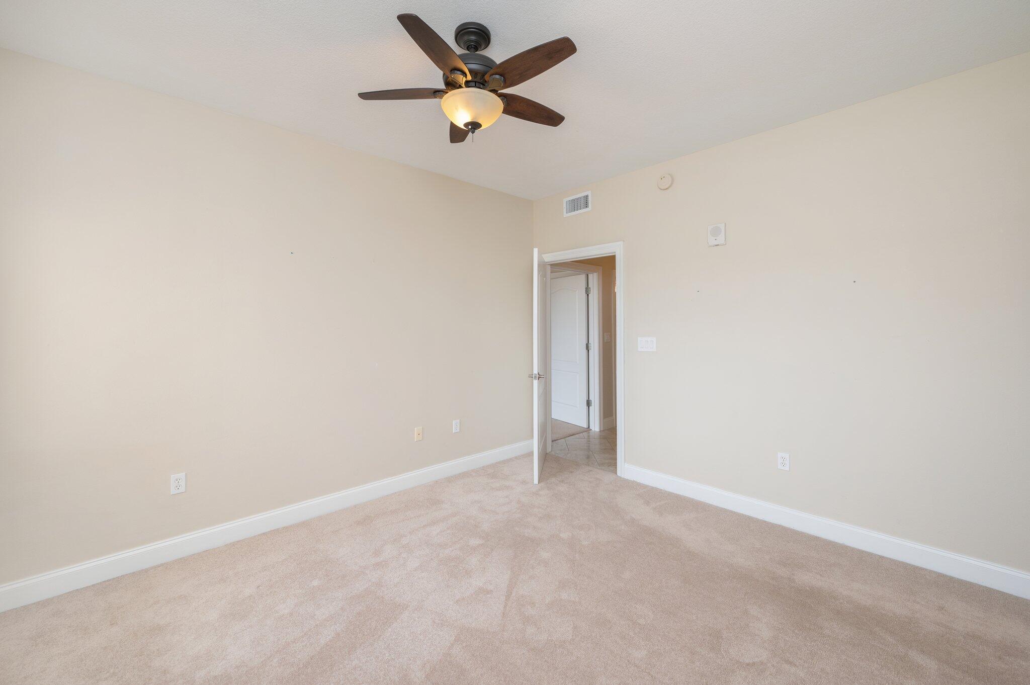 PRESIDIO YACHT CLUB - Residential