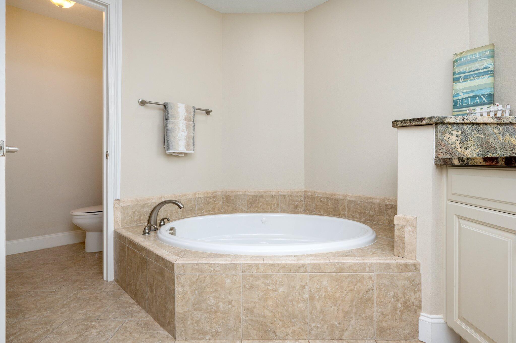 PRESIDIO YACHT CLUB - Residential